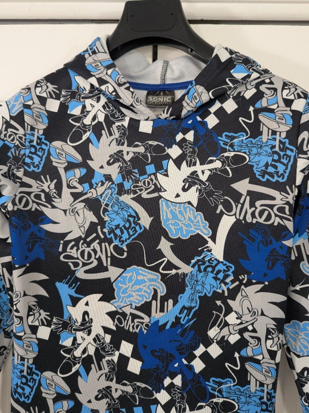 Sonic the Hedgehog hoodie Kid’s Large (10-12)